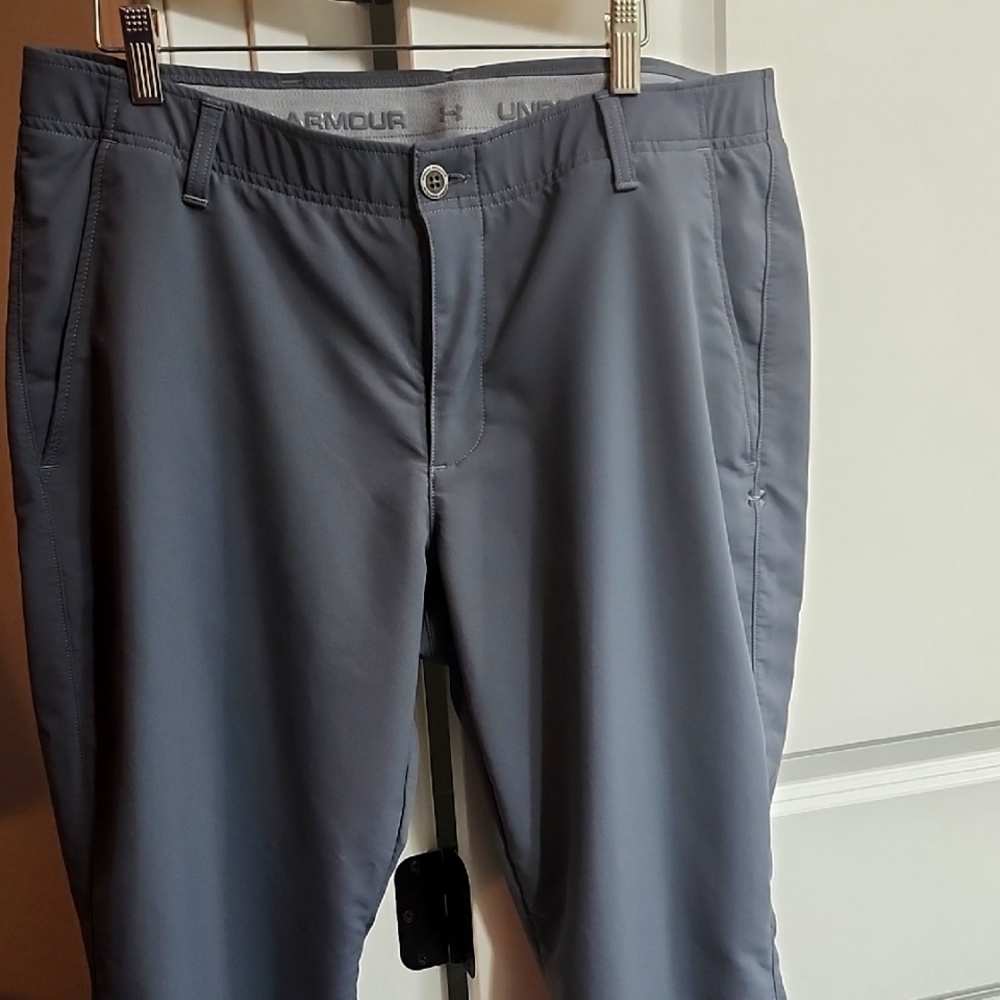 Under Armour Men's Gray Pants